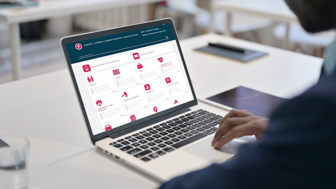 e-Albania: Platforma Online e Shërbimeve Publike për Qytetarët.

📲Mësoni më tepër për mënyrën se si mund të aksesoni Platformën dhe të përfitoni prej shërbimeve të saj.

Platforma është krijuar për t'u shërbyer qytetarëve dhe bizneseve në mënyrë të lehtë dhe të shpejtë.

Kjo video realizohet në kontekstin e iniciativës “LegalTech Access Initiative" me mbështetjen financiare të @undpalbania në kuadër të projektit "Avancimi i shërbimeve elektronike të drejtësisë për fuqizimin ligjor dhe akses të përmirësuar në drejtësi të grave dhe burrave në Shqipëri" –E-Justice, i cili zbatohet nga Programi për Zhvillim i Kombeve të Bashkuara (PNUD) në partneritet me Ministrinë e Drejtësisë me mbështetjen financiare të PNUD.”

#e-Justice #accesstojustice; #legalaid; #legaleducation;#digital literacy; #e-SherbimeDrejtesia; #aksesinedrejtesi; #ndihmeligjore #edukim