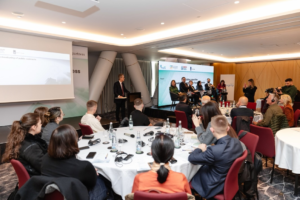 Building Capacities for Sustainable Monitoring of Public Contracts
